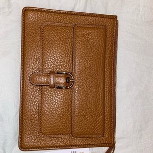 MICHAEL KORS LEATHER WRISTLET